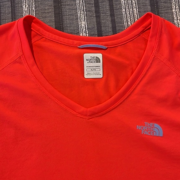Women's The North Face Orange V-Neck Base Shirt Short Sleeve Size XL EUC #7590 - Picture 3 of 5